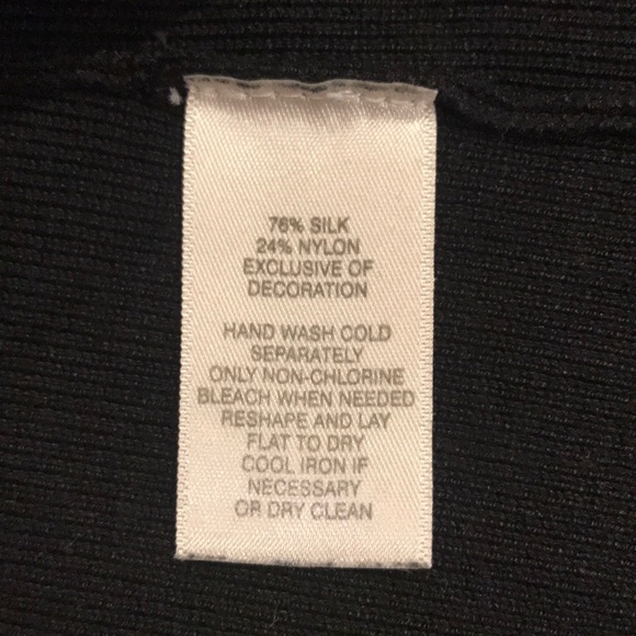 White House Black Market Sleeveless Top - Picture 3 of 3